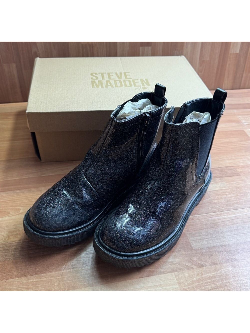 Steve Madden jcliche black shiny glitter boots size 3